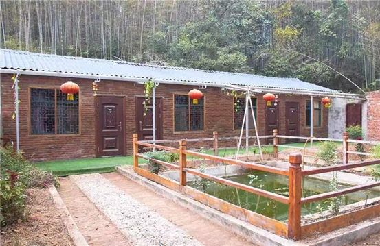 花山区保芳农家乐